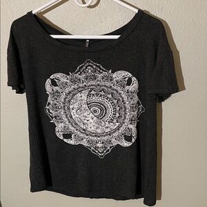 J.C.Fits Women's Black Mandala Yin-Yang Graphic Tee